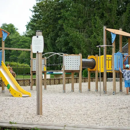 Кемпинг Onlycamp Les Peupliers Lepin-le-Lac