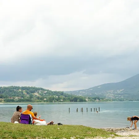 Onlycamp Les Peupliers Кемпинг Lepin-le-Lac